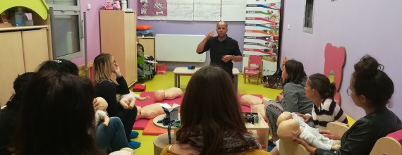 Formation aux premiers secours et initiation aux gestes d'urgences pédiatriques